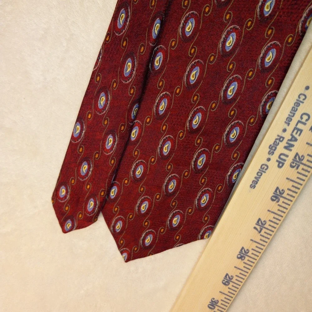 ROBERT TALBOTT STUDIO Vtg Maroon Silk Necktie Tie 59